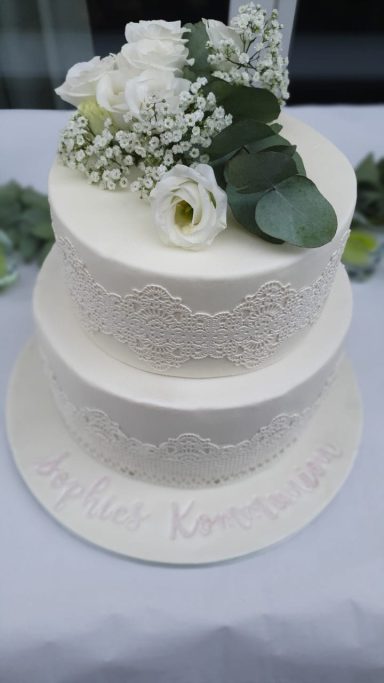 Fondanttorte mit Cake Lace